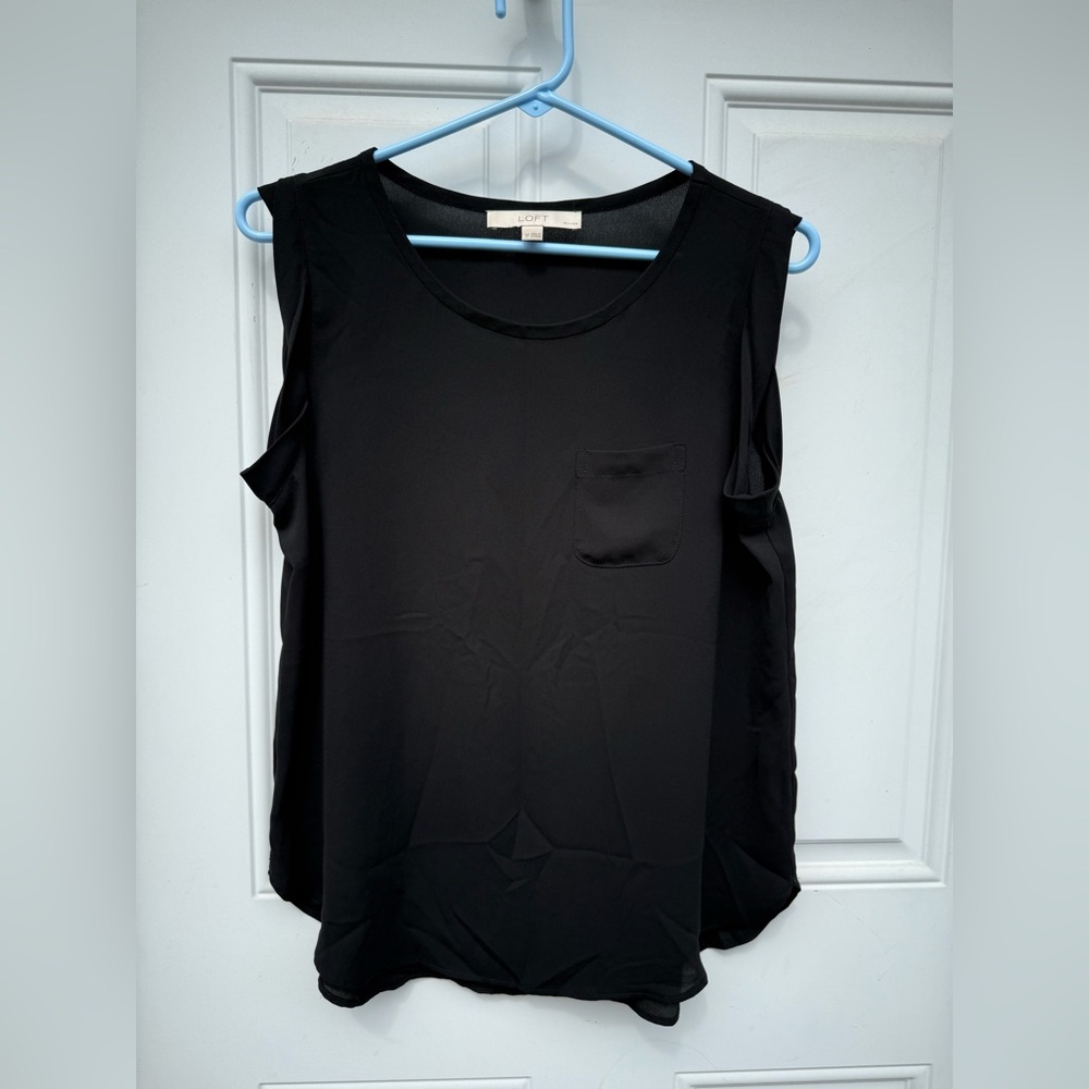 LOFT Black Sleeveless Tank Top